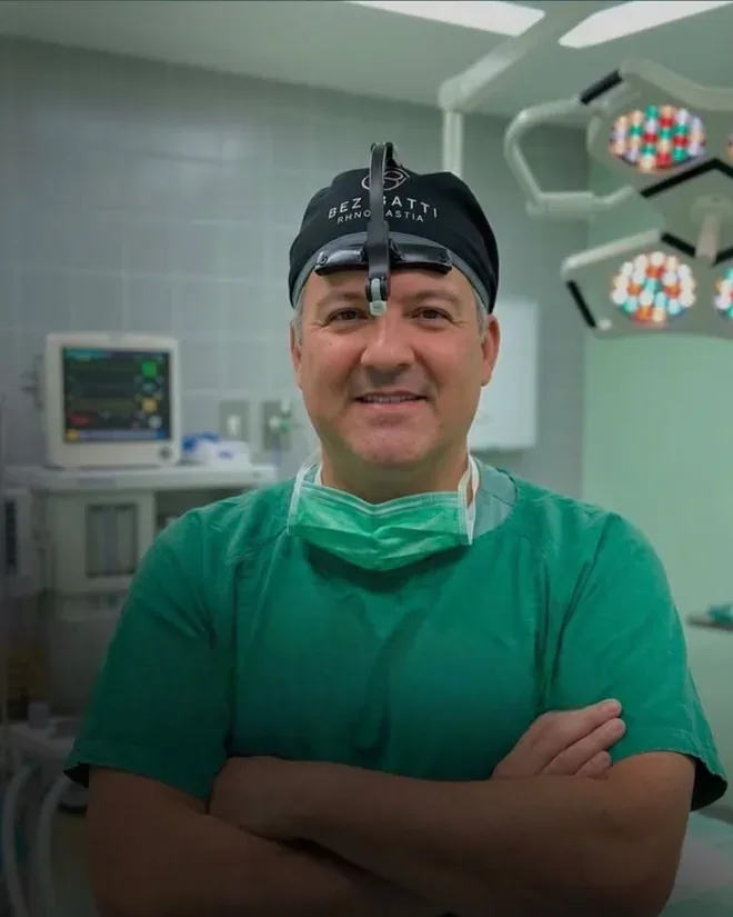 Dr. Giorgio Bez Batti, cirurgião plástico